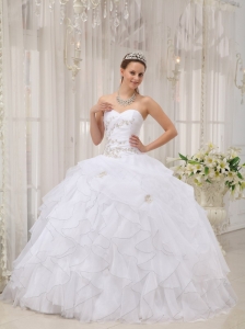 Modest White Quinceanera Dress Sweetheart Organza Appliques Ball Gown
